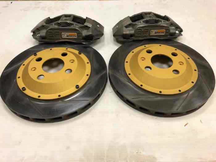 KIT FREIN ARRIÈRE OU AVANT AP RACING ESCORT / SIERRA  COSWORTH GRA 3
