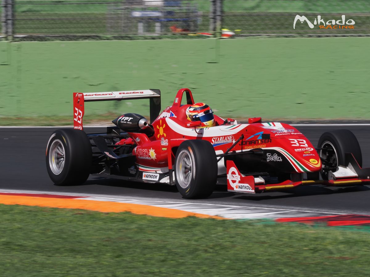DALLARA F310 FPT – photo 5 sur 5