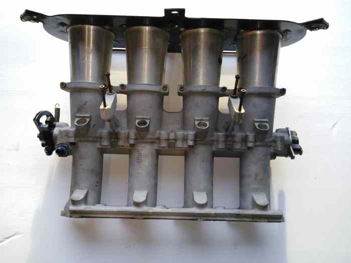 COLLECTEUR ADMISSION PEUGEOT 1