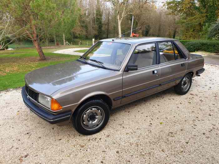Peugeot 305 GT 0