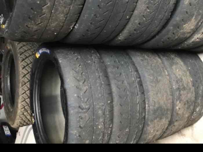 Lot de 10 R31 pneus Michelin 17 pouces