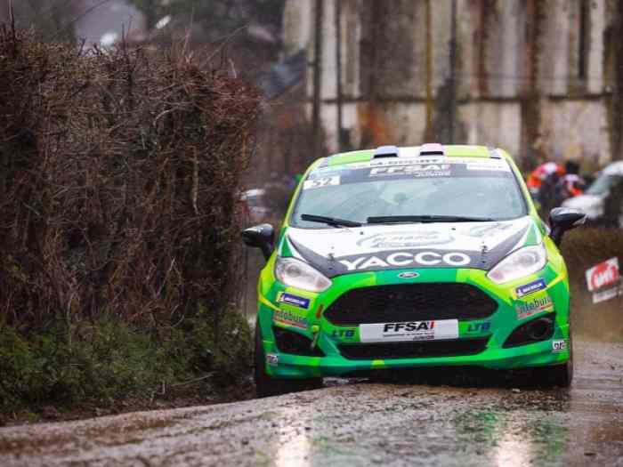 FIESTA R2J + CAISSE RECHANGE