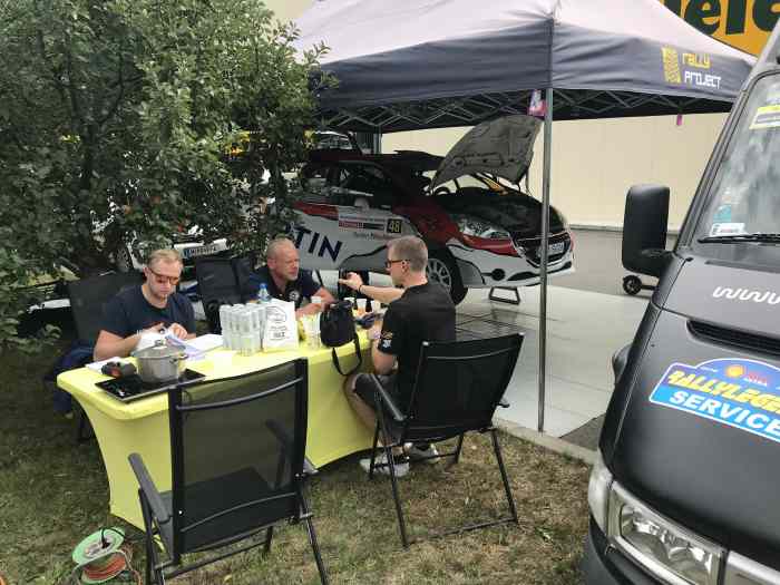 A louer Peugeot 208 R2 evo 4