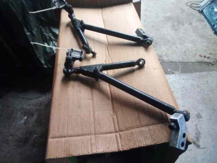 Triangles tubulaires BMW E30 M3  GR A 2