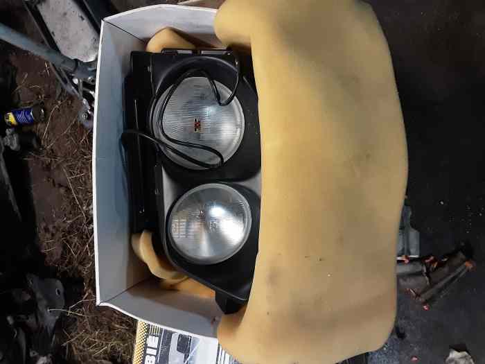 Phare 405 neuf cibie style morette 1