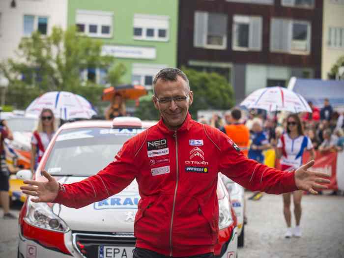 A louer Peugeot 208 R2 evo 0