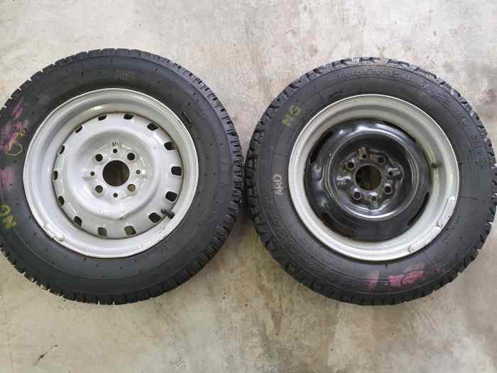 roues cloutées pour rallyes de régularité 0