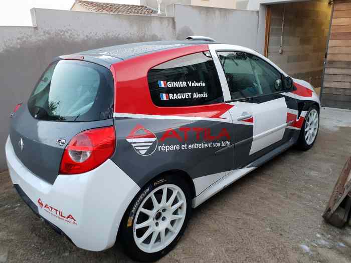 VENDUE, CLIO R3 MAX 250 + lot de bord 4