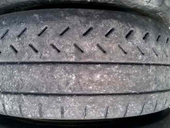 3 pneus BF Goodrich A21 2