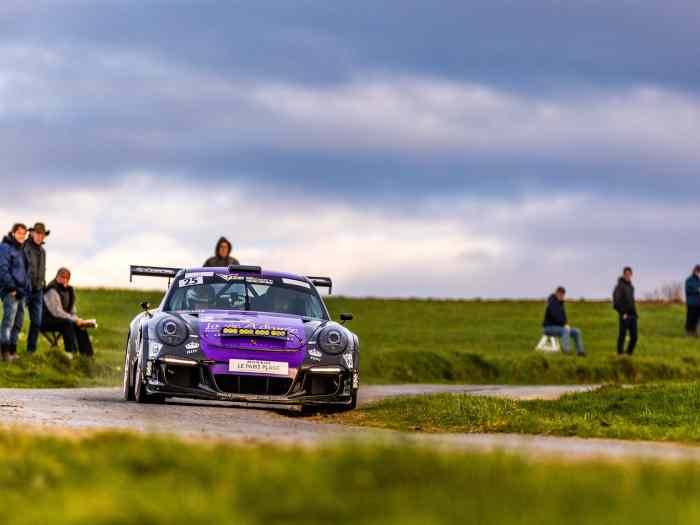 Location 3 PORSCHE 991 GT+ 1