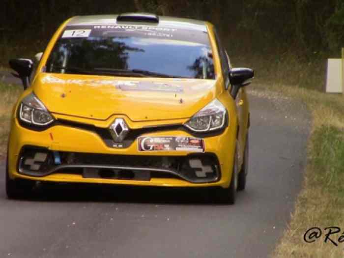 vends , loue clio r3 T ou reprise – photo 1 sur 4