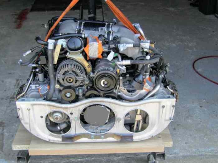 MOTEUR PORSCHE 996 GT3 PHASE 1 – photo 1 sur 5