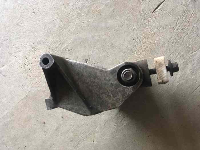 Support moteur Alu Renault Clio Groupe A: 1