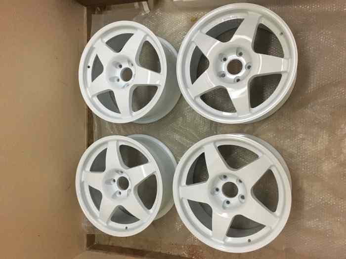 Llantes Compomotive MO5 5 x 114.3; 8 x 17