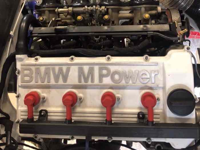 BMW E30 M3 – photo 3 sur 5