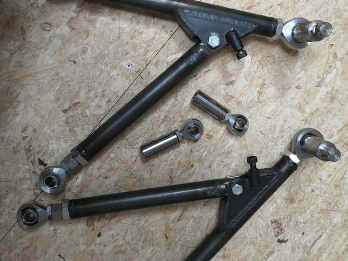 Triangle mecano soudé pour golf mk2 mk3 ou seat Ibiza mk2 0