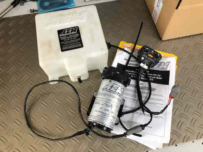 Kit injection Eau/methanol AEM + reservoir + 50L de Methanol