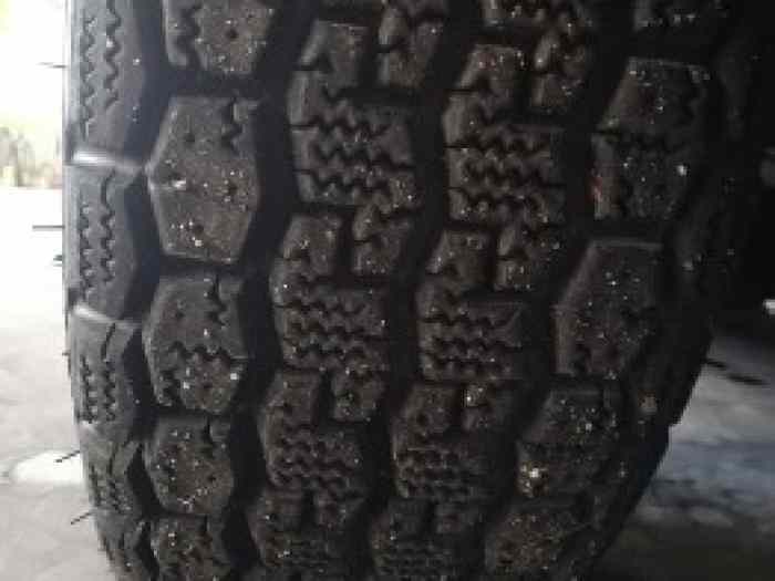 pneu s michelin na00 cloutés et non cloutés FIA 16/61-15 0