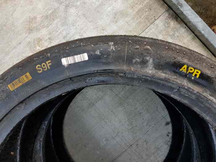 Pneus circuit Michelin 247/64-18 1