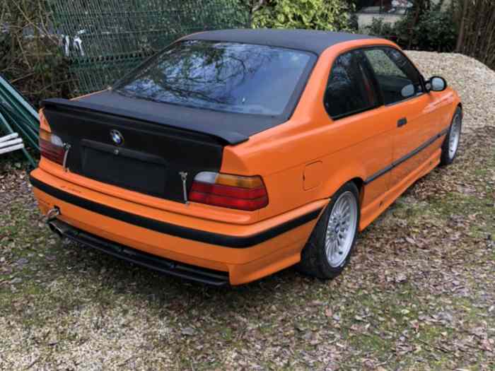 Bmw 325 e36 – photo 2 sur 4