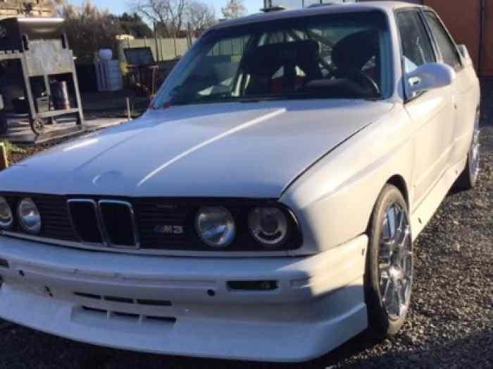 BMW E30 M3 – photo 1 sur 5