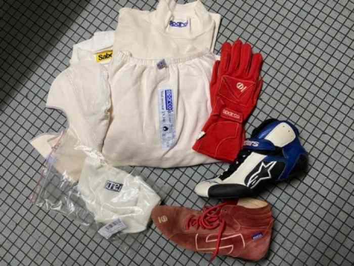 À VENDRE ÉQUIPEMENTS PILOTE COPILOTE SPARCO SABELT ALPINESTARS