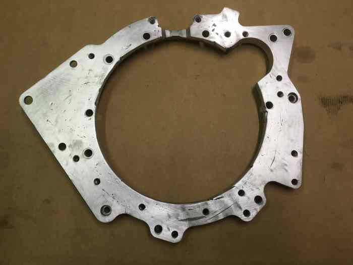 vds entretoise boite UN1 et moteur clioRS1 F4r736 1