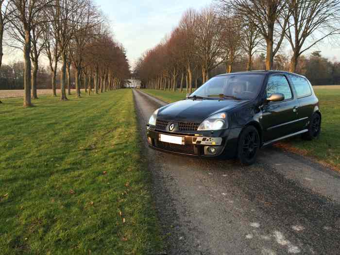 Renault Clio 2 RS 2 0