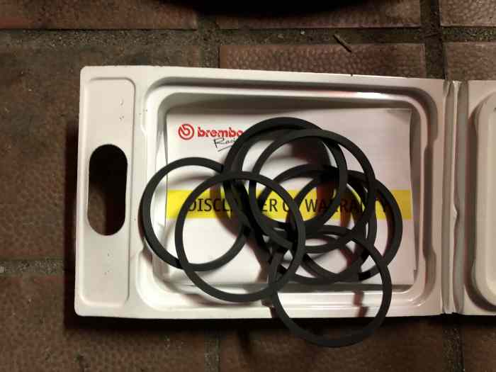 Etriers Brembo C2R2 Max (les vrais!) + cales + disques + plaquettes 4