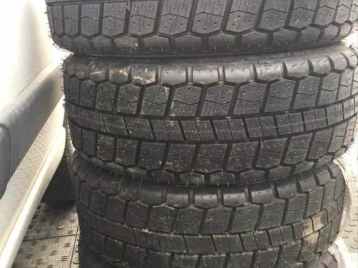 Michelin NA 00 neufs 18 pouces