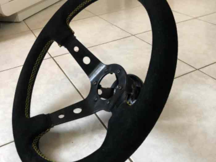 Volant turn one + moyeu clio 16s