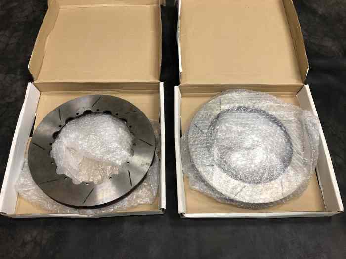 2 DISQUES ALCON 305X25.4MM NEUFS 0