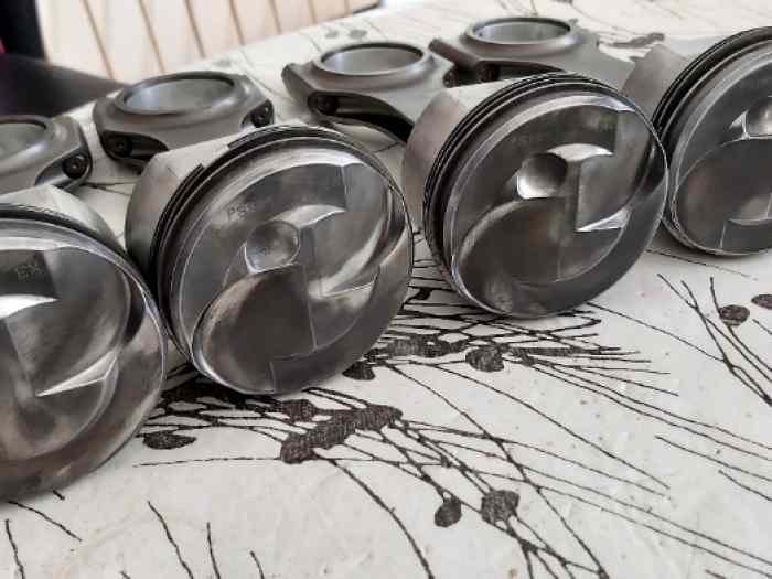Bielles + pistons forgés TU5J2 1