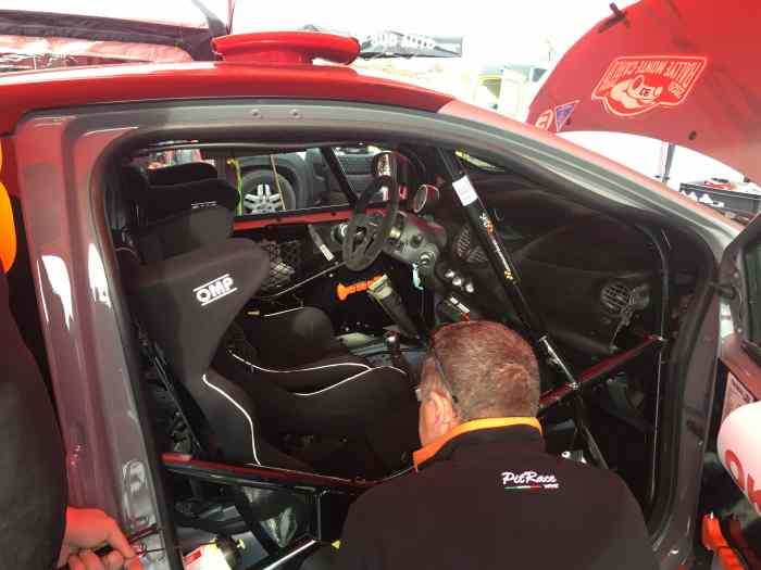 TWINGO R1 Full FIA 2
