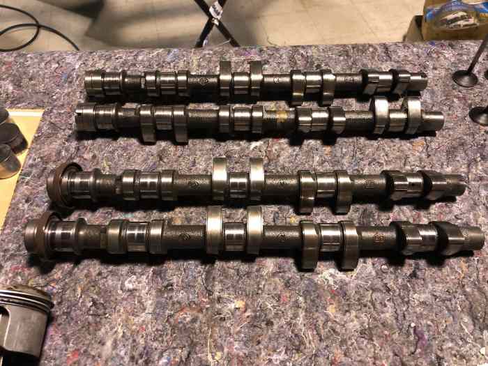 pieces culasse RS et bas moteurpeugeot 306 F2000 274 CV 1