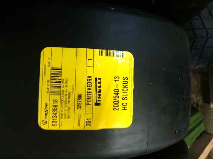 Pneus slick Pirelli P zero Ultrasoft 2