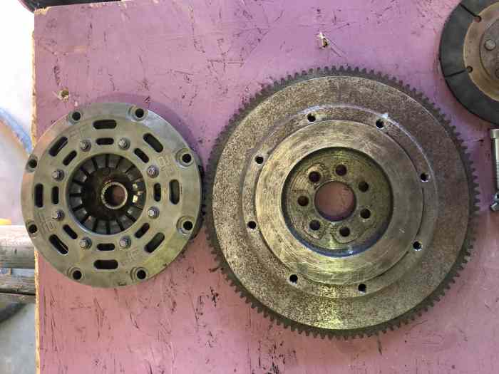 volant moteur + embrayage simca 1000 1