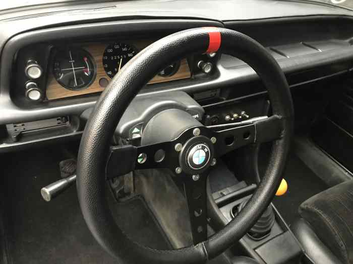 BMW 2002 TI – photo 6 sur 6