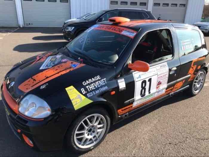 Clio 0