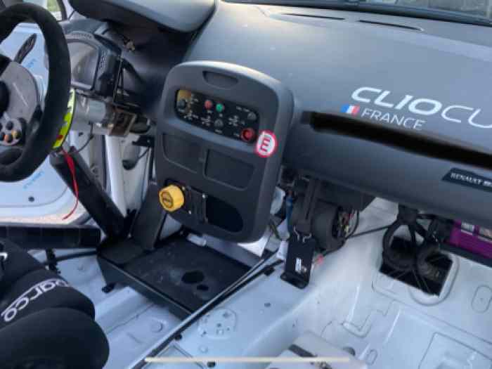 CLIO CUP X98 24.000€ HT 2018 UN DES DERNIERS CHASSIS PRODUIT LOT DE BORD FULL EVO 3