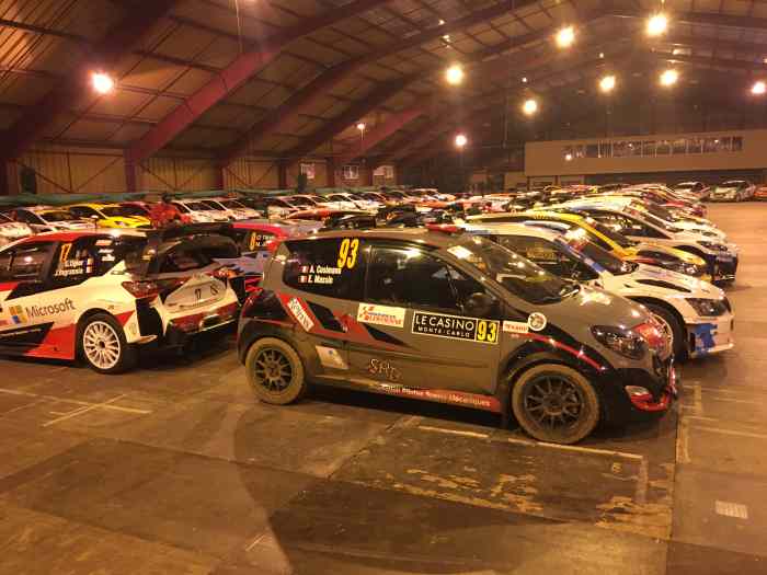 TWINGO R1 Full FIA 3