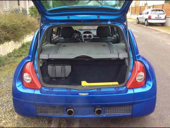 Renault Clio v6 3