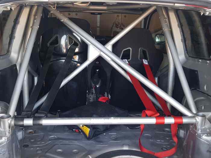 Twingo R1 Urgent 4