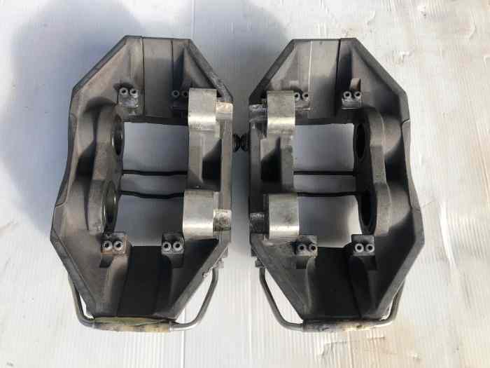2 etriers AP RACING 4 PISTONS 4