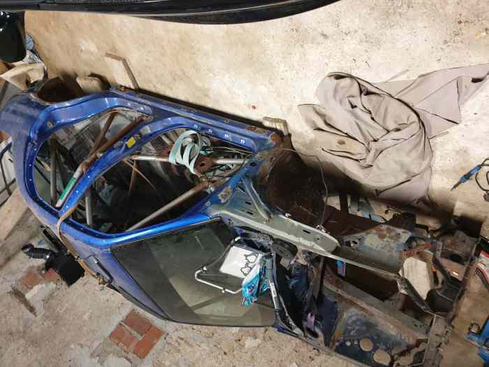 Caisse arceauté subaru sti 0