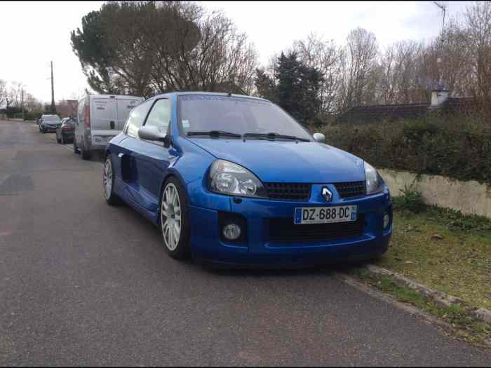 Renault Clio v6 5