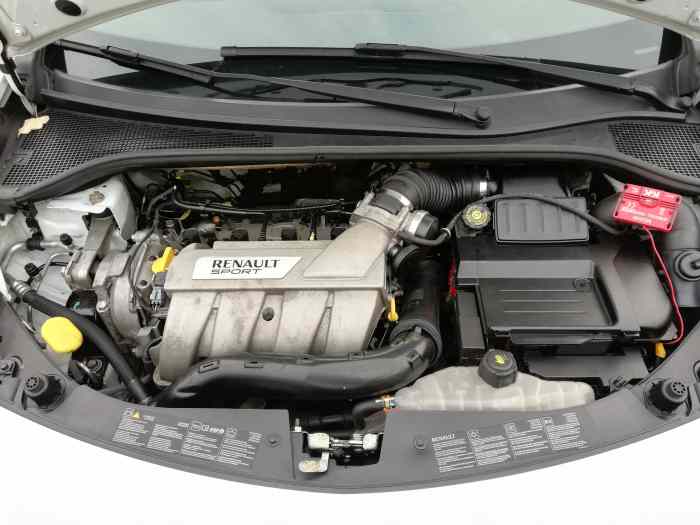 Renault Clio RS 3 Chassis cup 4