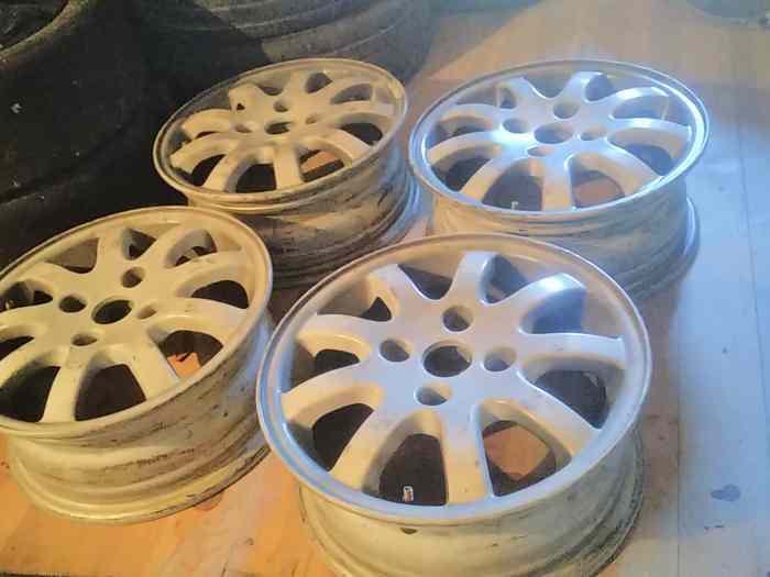 Jantes speedline ouragan 14 pouces entraxe 4/108 Peugeot Citroën ford
