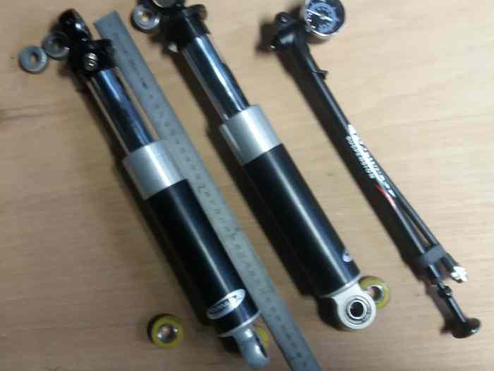 Amortisseurs FOURNALES AR peugeot 205 309 0