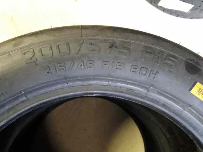 Pneus pirelli P7 corsa classic 215/45 r15 Neufs D5 2
